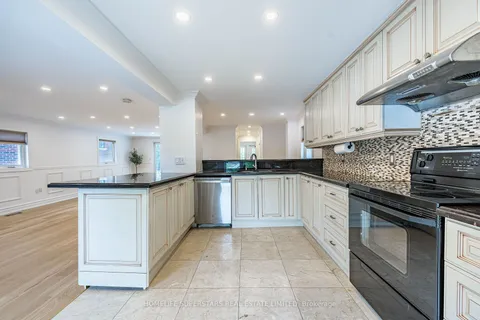 76 Moray Avenue, ON L4E 3E2