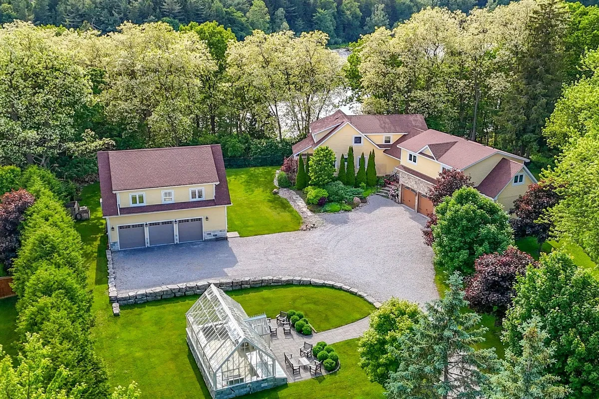 6 and 8 Macleod Estate Court, ON L4E 0B1