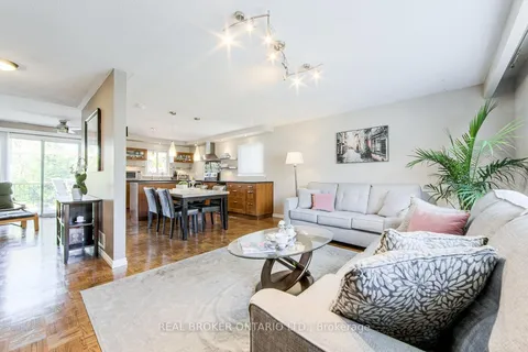 44 Mark Street, ON L4G 3J5