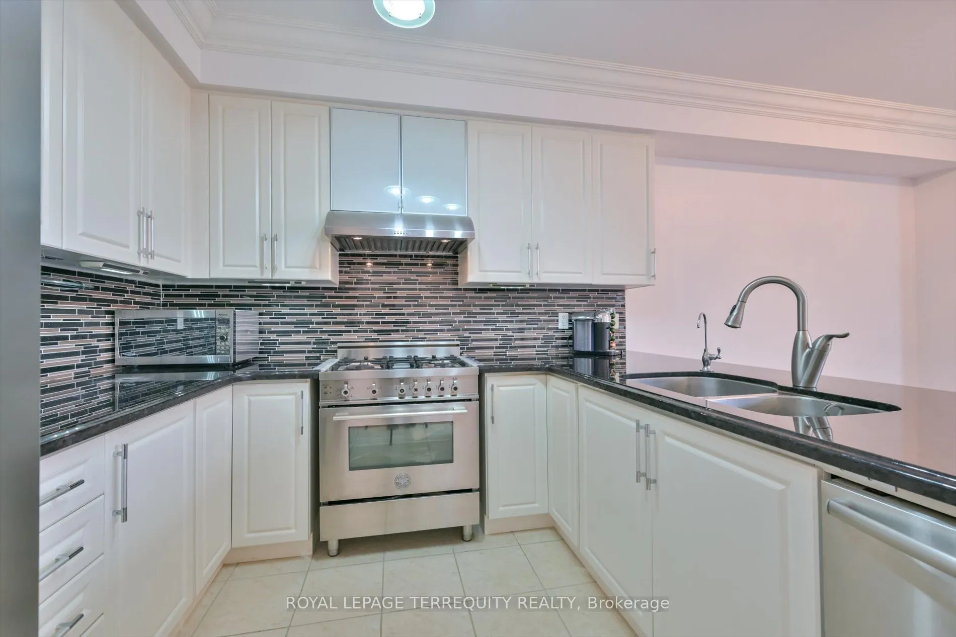 10461 Woodbine Avenue, ON L6C 0K4