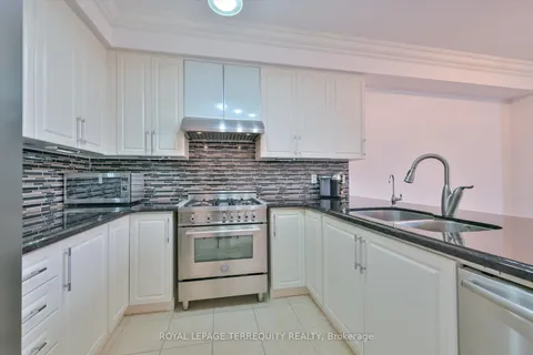 10461 Woodbine Avenue, ON L6C 0K4