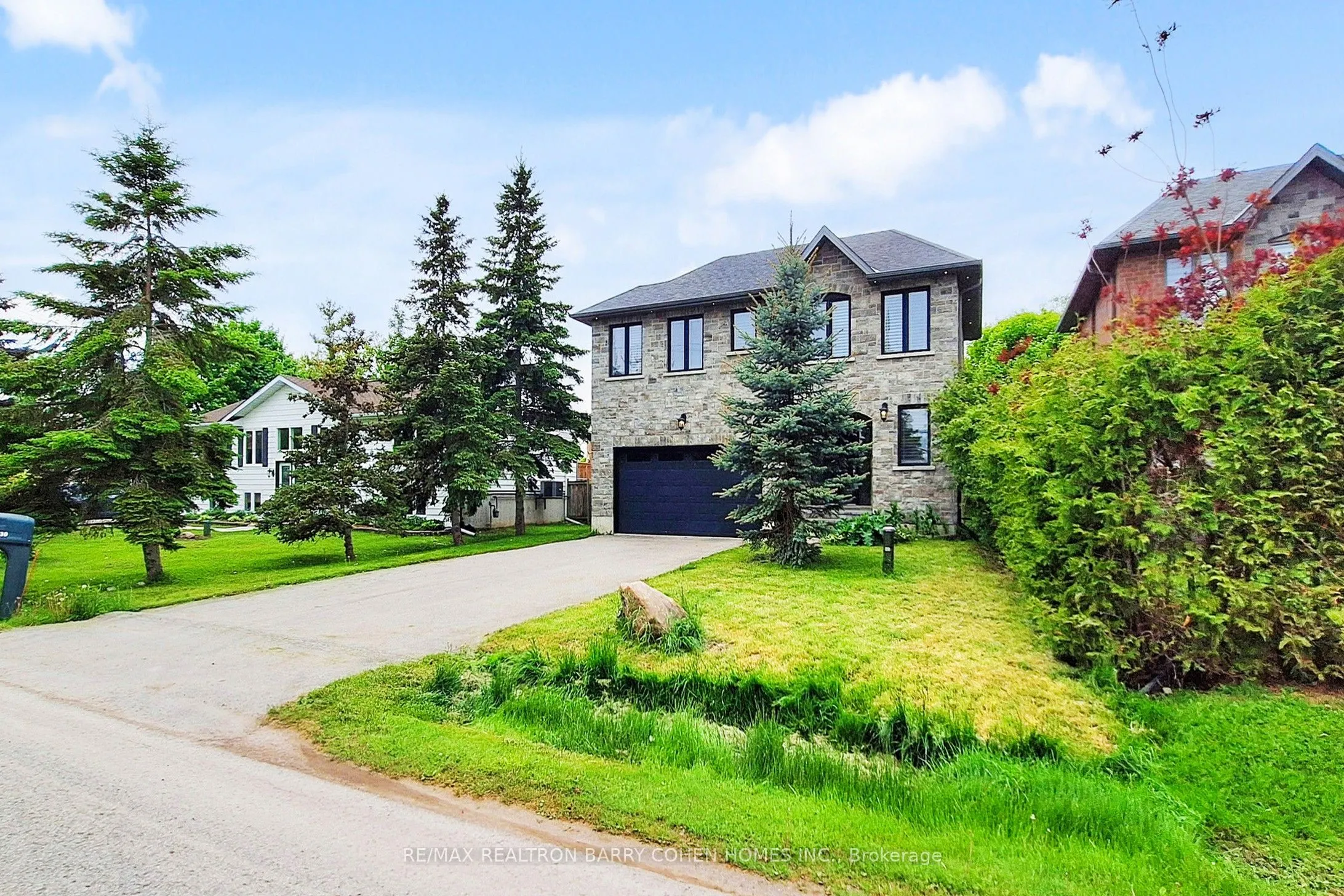530 Duclos Point Road, ON L0E 1N0