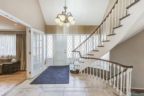 25 Alcaine Court, ON L3T 2G8
