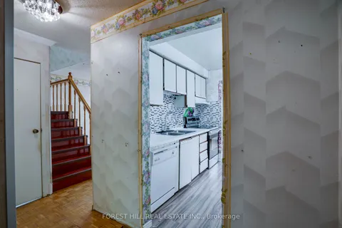 82 Hord Crescent, ON L4J 3A7