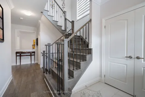 54 Robb Thompson Road, ON L0G 1M0