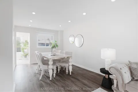 971 Leslie Valley Drive, ON L3Y 7E7