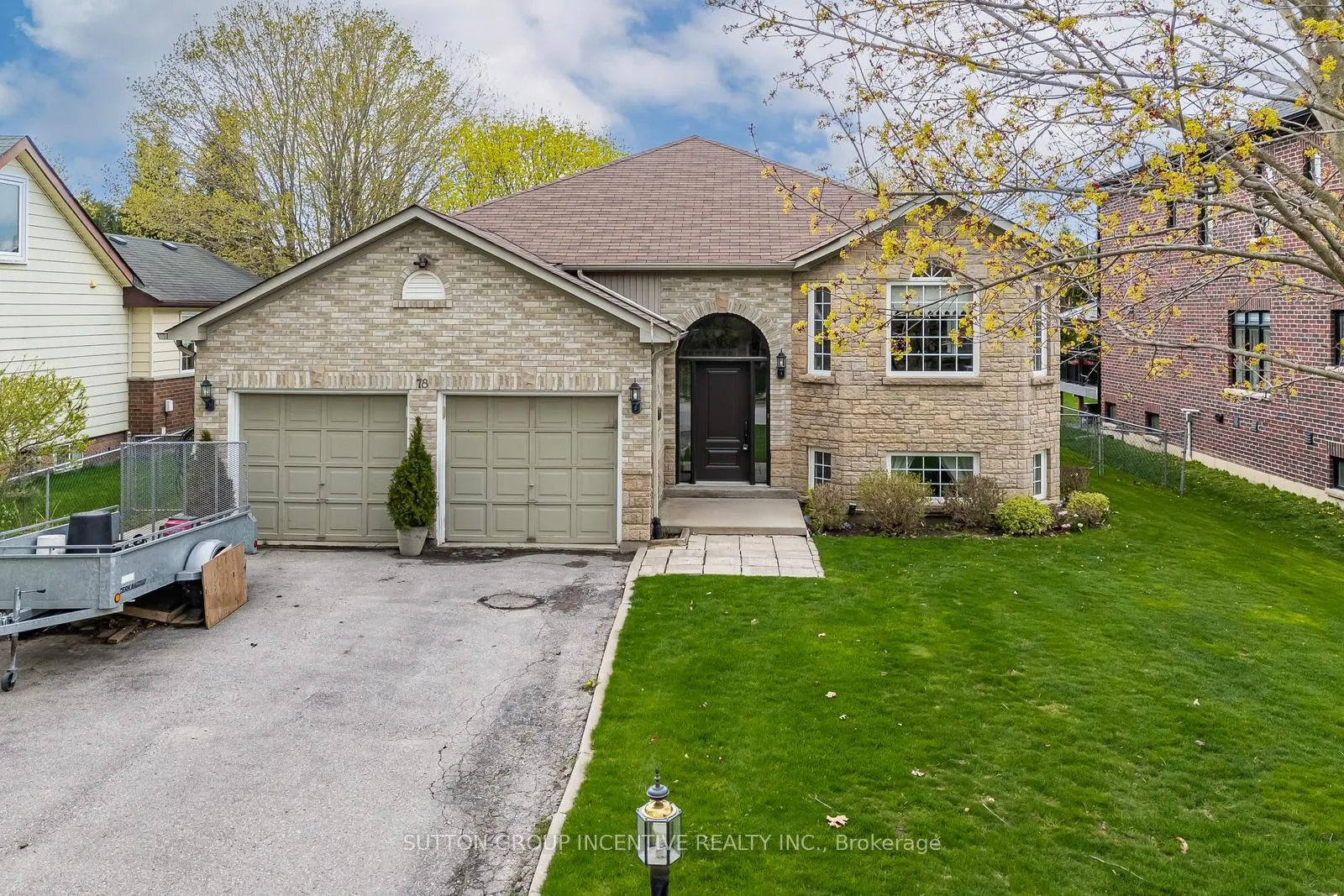 78 Howard Road, ON L3Y 3G7