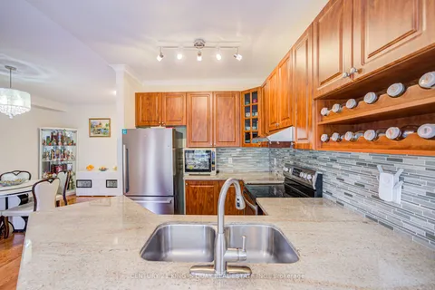 40 Pexton Avenue, ON L4E 4Y4
