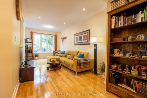 Unit 14 - 8 Townwood Drive, Richmond Hill, ON L4E 4X9