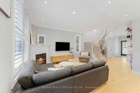 25 Grapevine Drive, ON L4H 2W3