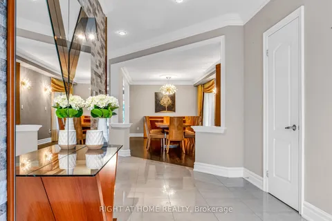 29 Pinewood Drive, ON L4J 5P4