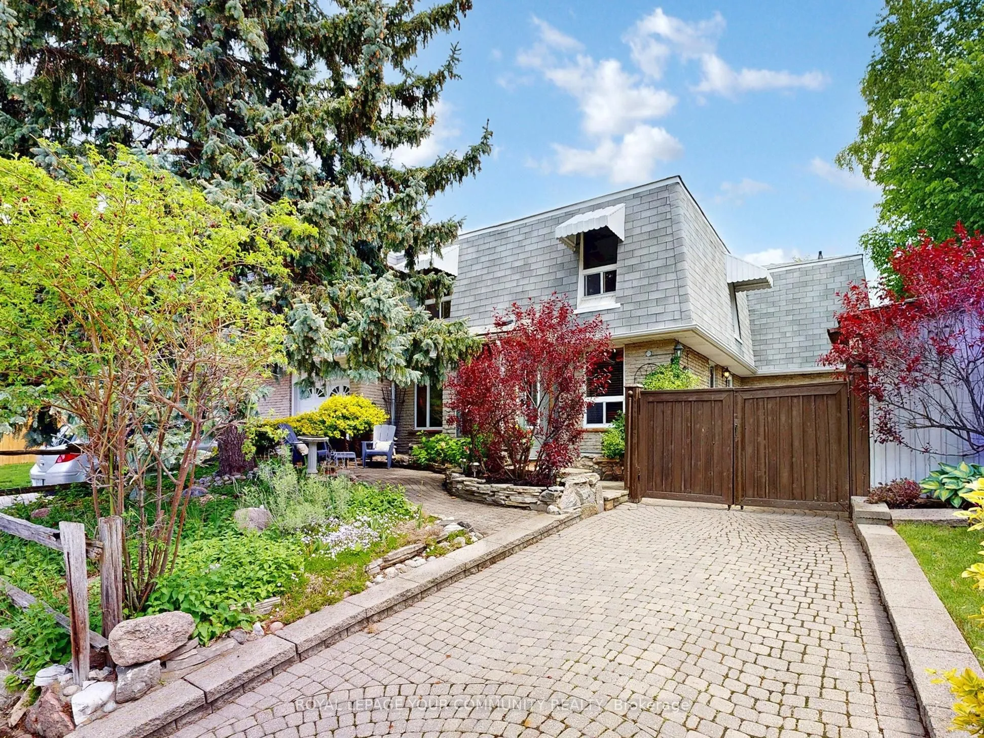 4 Kitsilano Crescent, ON L4C 5A5