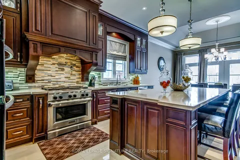 69 Peter Street, ON L3P 2A7