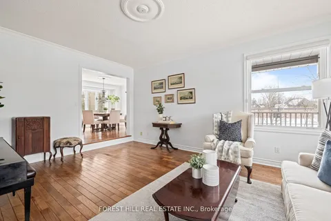 87 George Street, ON L4G 2S3