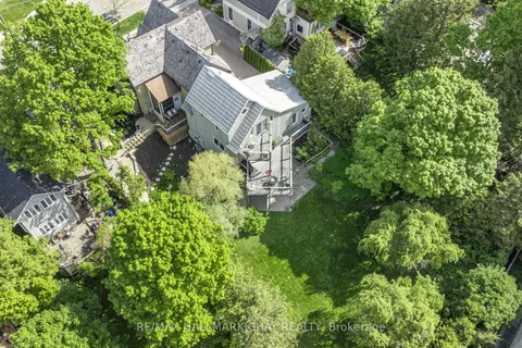 11 Catherine Avenue, ON L4G 1K4