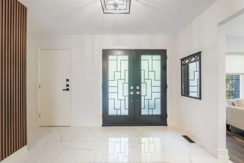 97 Golf Links Drive, ON L4G 3V4