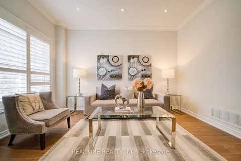 5 Berringer Street, ON L4B 4G4