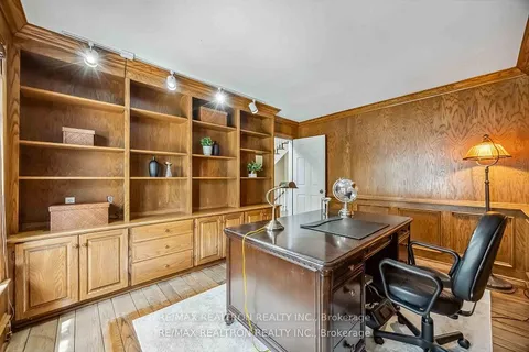 16 Ida Street, ON L3T 1X5
