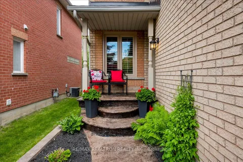 75 Widdifield Avenue, ON L3X 1Z5