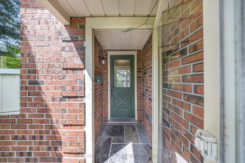 122 Wootten Way, ON L3P 4C6