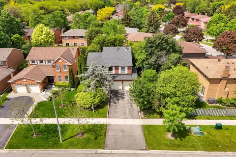 122 Wootten Way, ON L3P 4C6