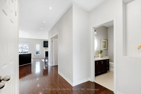 26 Summit Ridge Drive, King, ON L0G 1T0