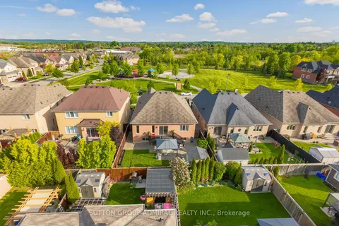 26 Summit Ridge Drive, King, ON L0G 1T0
