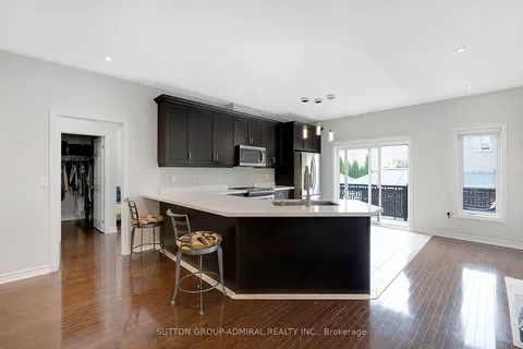 26 Summit Ridge Drive, King, ON L0G 1T0