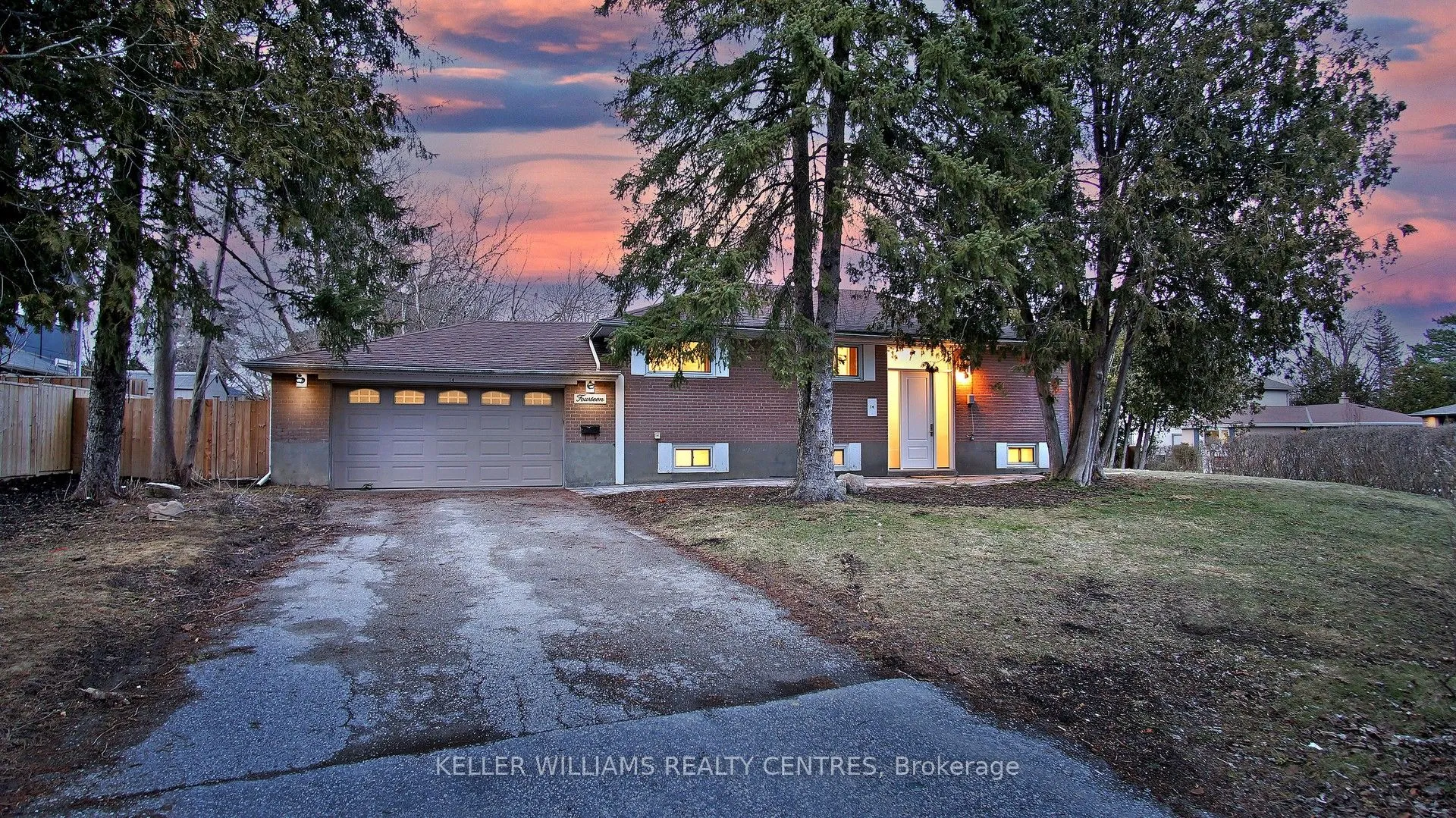 14 Algonquin Crescent, ON L4G 3E5