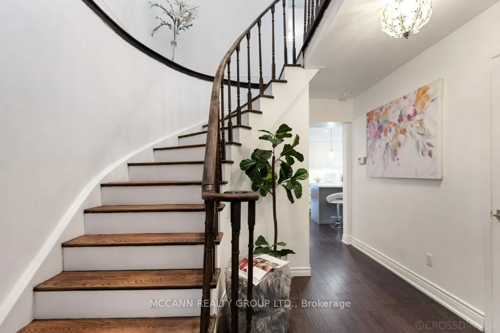 81 Stirling Crescent, ON L3R 7J8