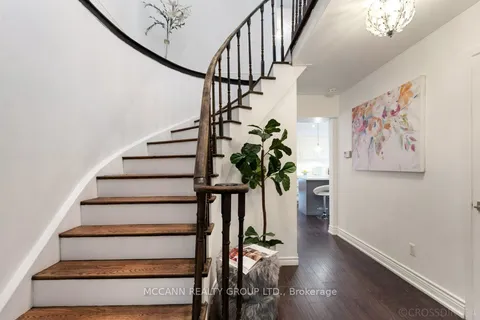 81 Stirling Crescent, ON L3R 7J8