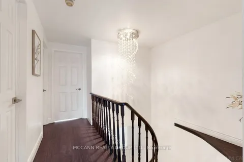 81 Stirling Crescent, ON L3R 7J8