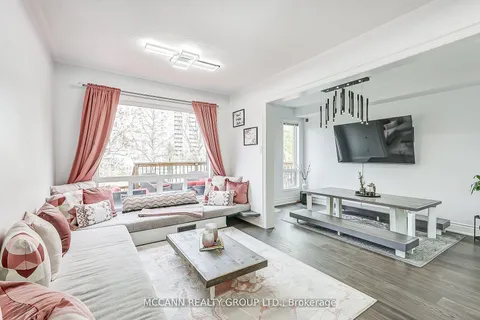 93 Revelstoke Crescent, ON L4B 4T4