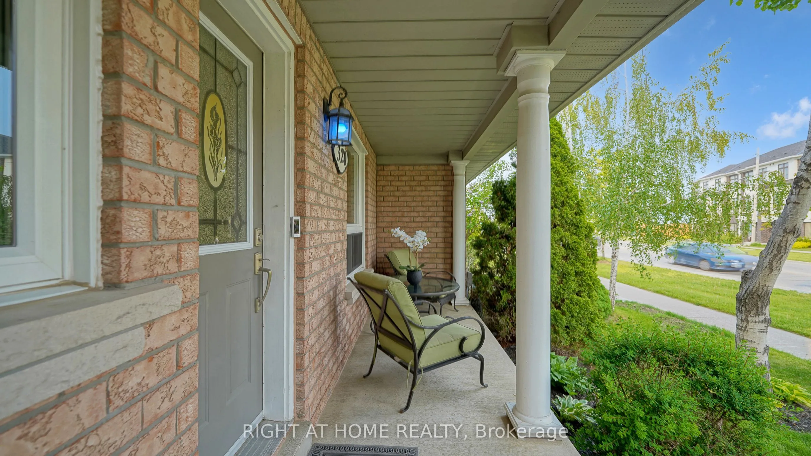 320 Canyon Hill Avenue, ON L4C 0R1