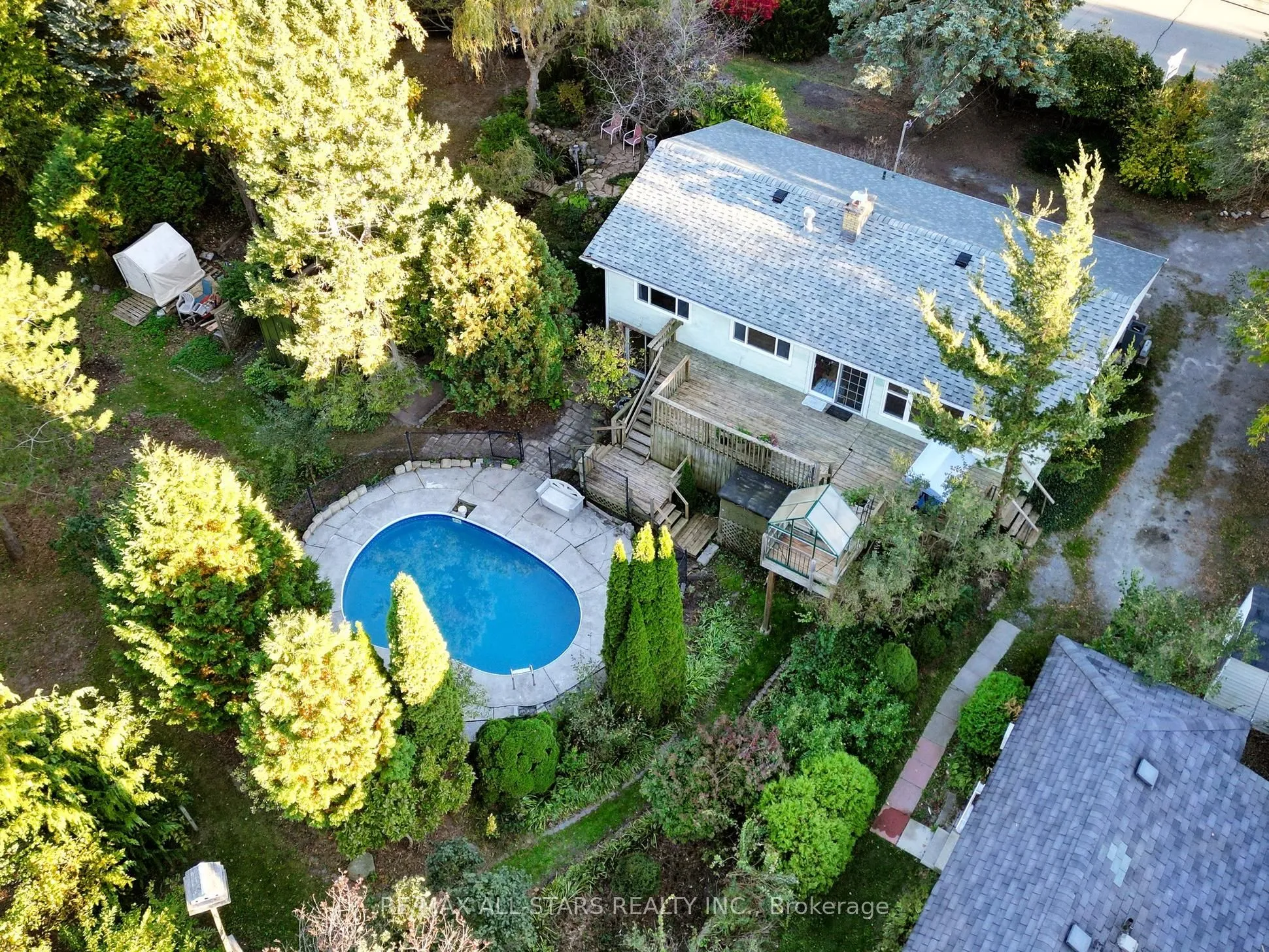 40 Riverglen Drive, ON L4P 2R1