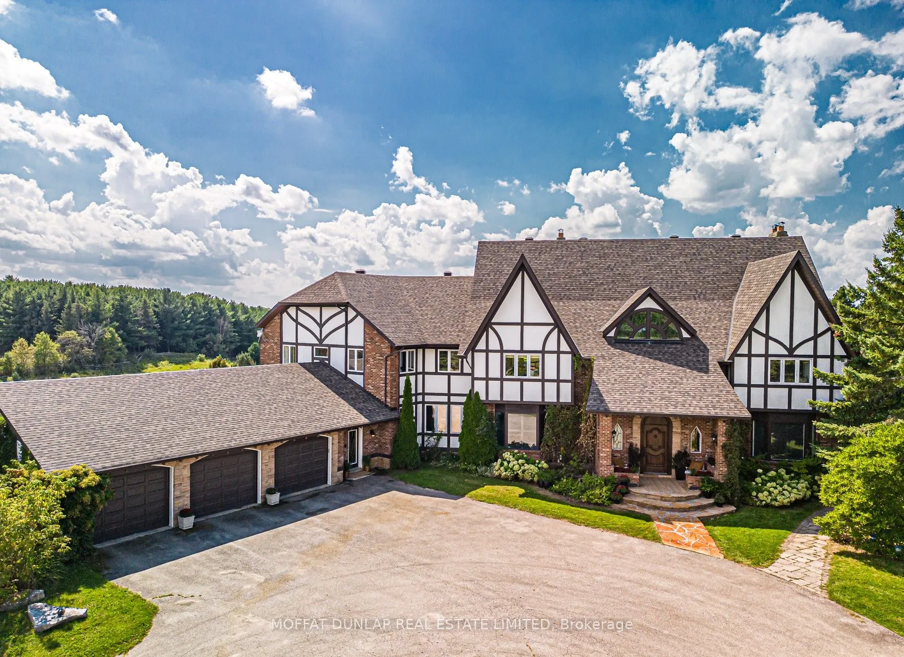 15600 11th Concession Road, ON L0G 1T0