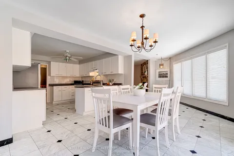 109 Topham Crescent, ON L4C 9E9