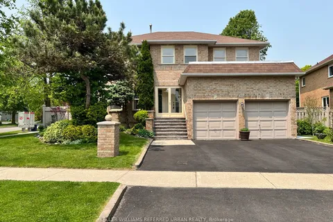 109 Topham Crescent, ON L4C 9E9