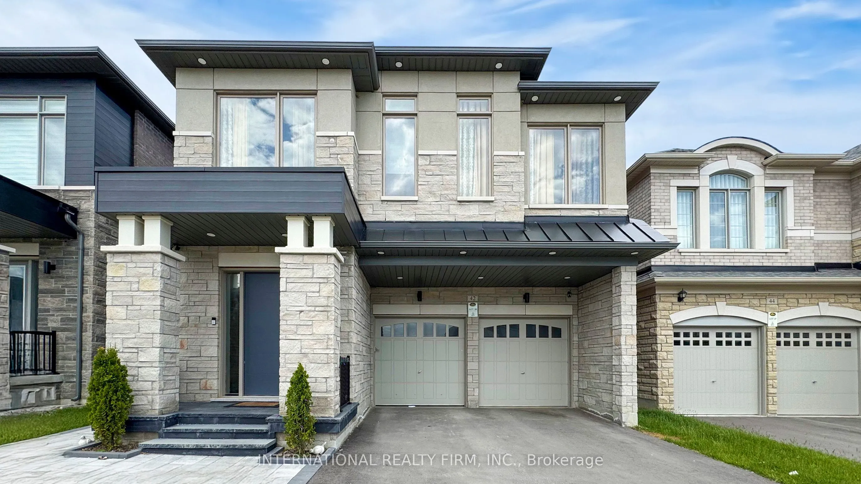 42 Tipp Drive, Richmond Hill, ON L4E 1A2