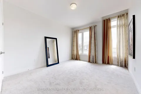42 Tipp Drive, Richmond Hill, ON L4E 1A2