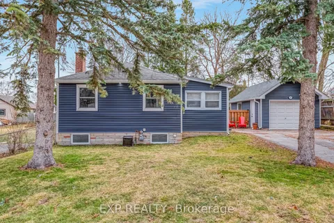 93 Lundy's Lane, Newmarket, ON L3Y 3R9