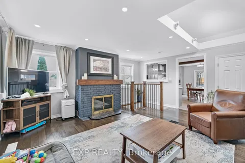 93 Lundy's Lane, Newmarket, ON L3Y 3R9