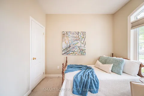29 Cliveden Place, Markham, ON L6C 2S4