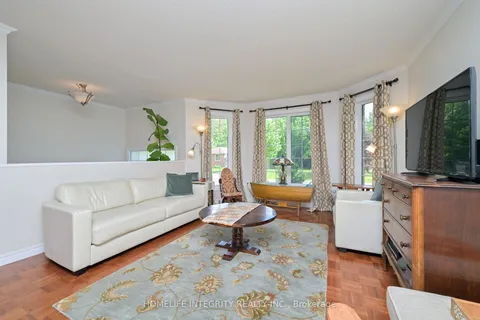 44 Pine Park Boulevard, ON L0M 1J0