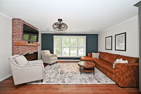 15 Earls Court, East Gwillimbury, ON L9N 1E5