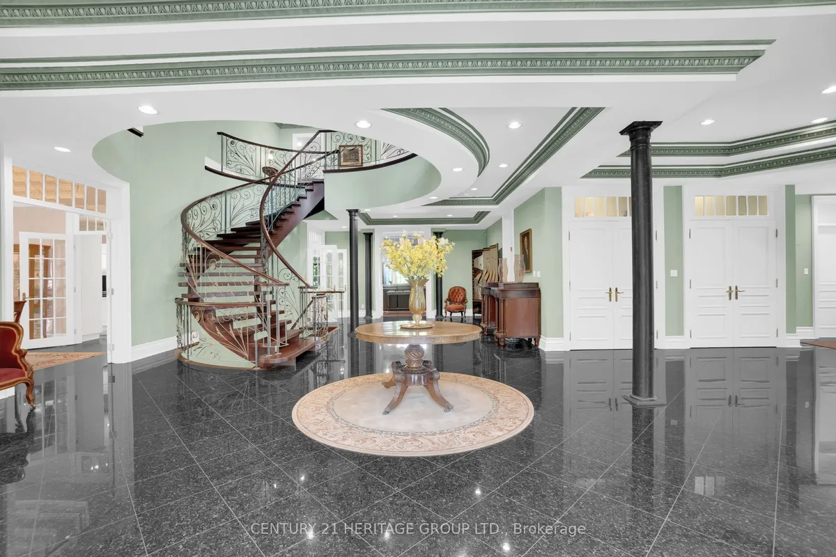 34 Maryvale Crescent, ON L4C 6P8