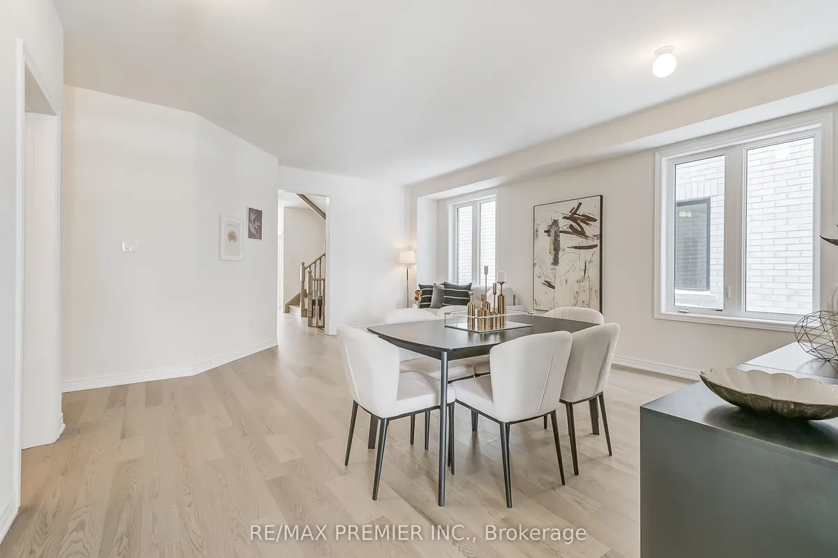 374 Boundary Boulevard, ON L4A 5E2