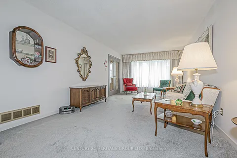 861 Columbia Court, ON L3Y 6L6