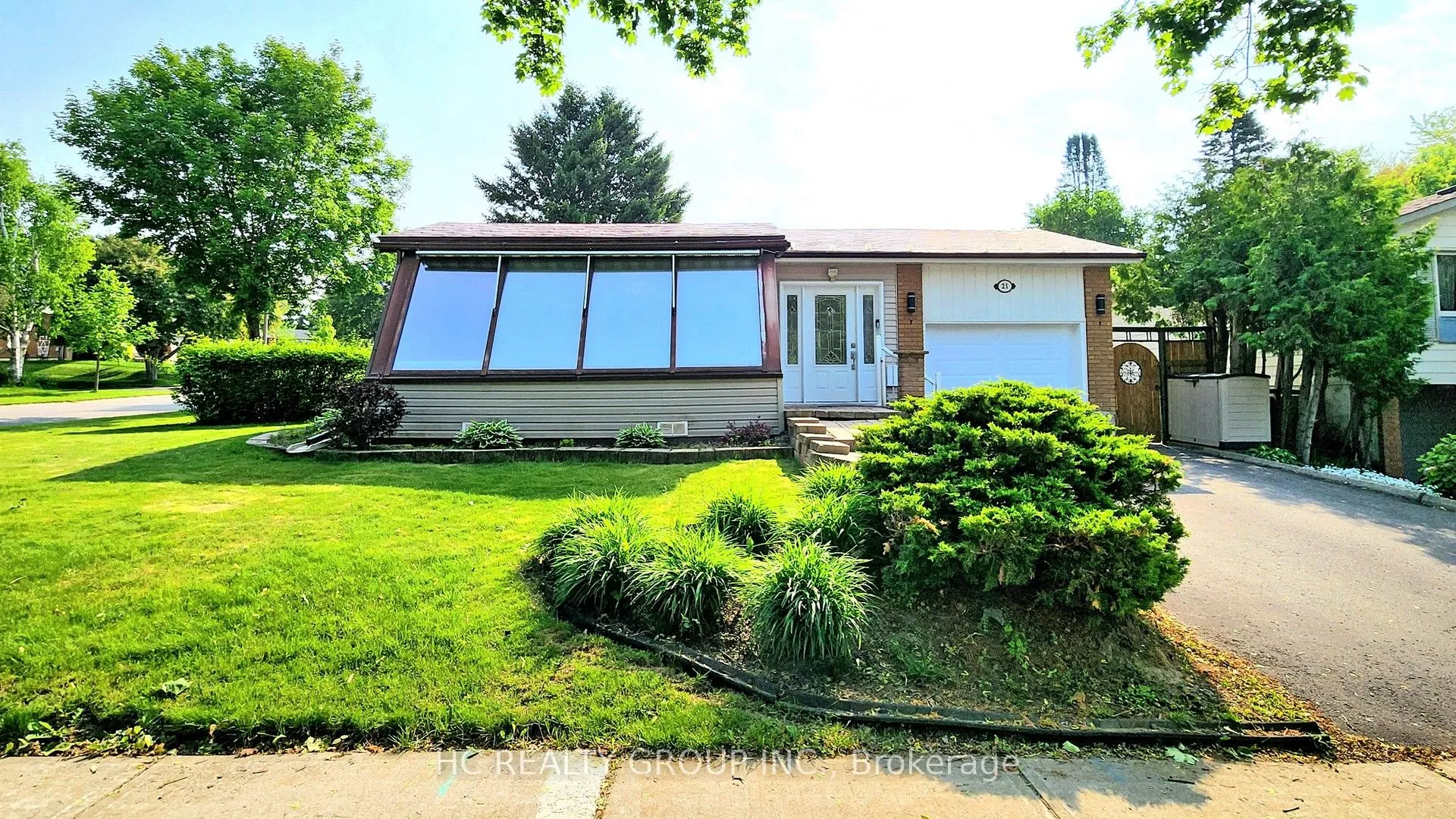 21 SIR CONSTANTINE Drive, Markham, ON L3P 2X3