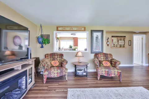 1057 Ferrier Avenue, Innisfil, ON L0L 1W0